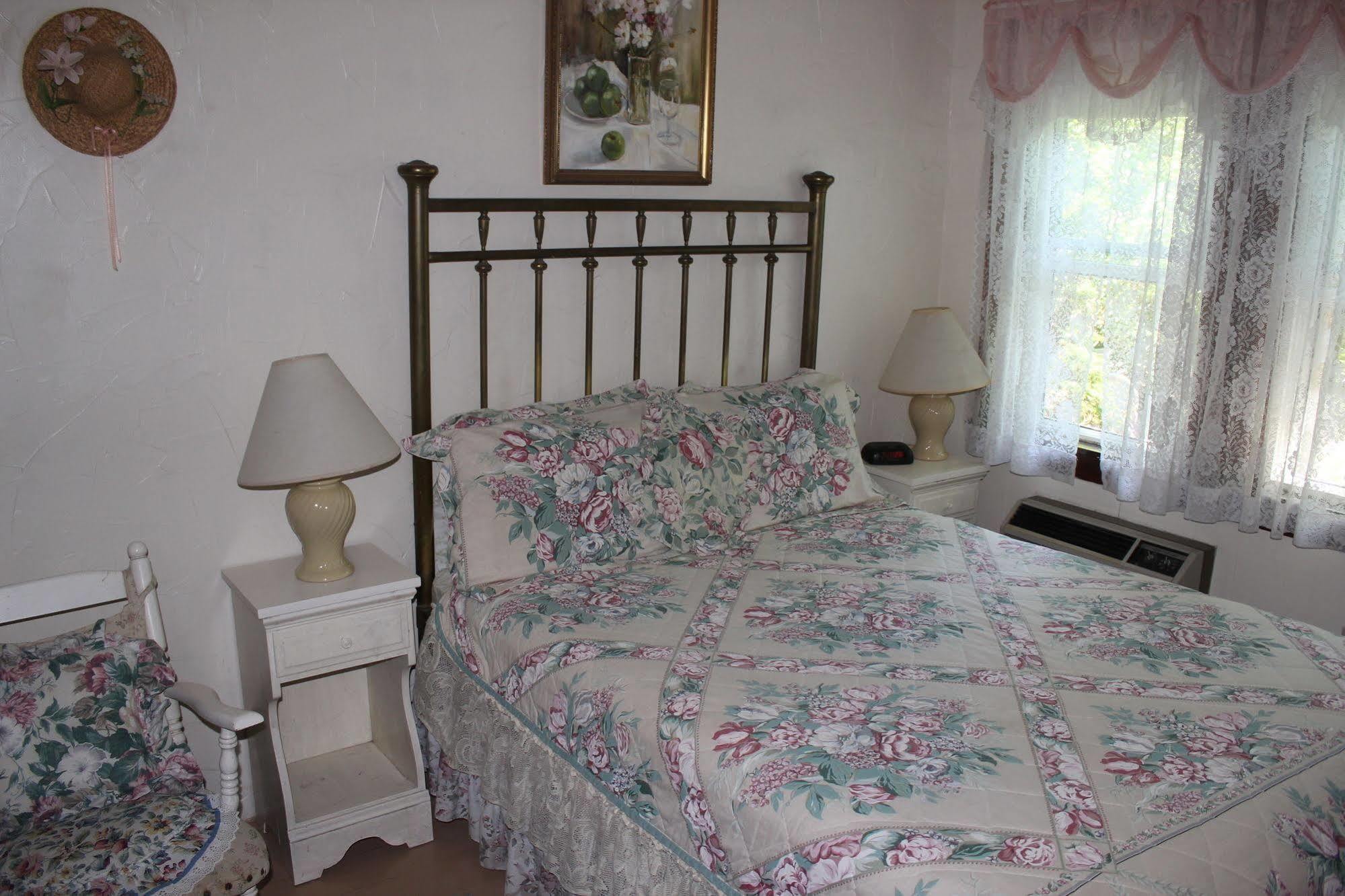 Sea Breeze Inn Гианнис Порт Экстерьер фото