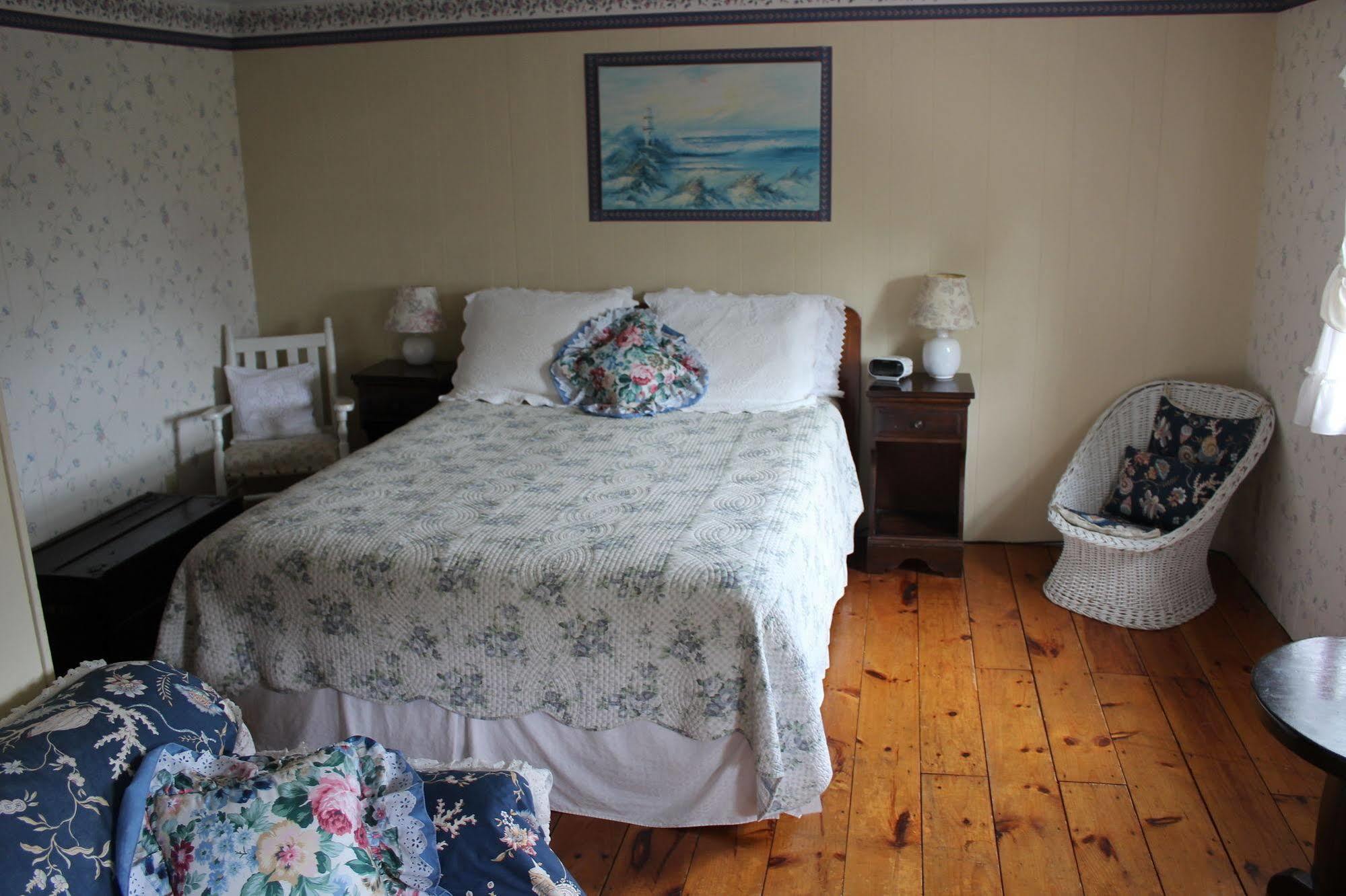 Sea Breeze Inn Гианнис Порт Экстерьер фото